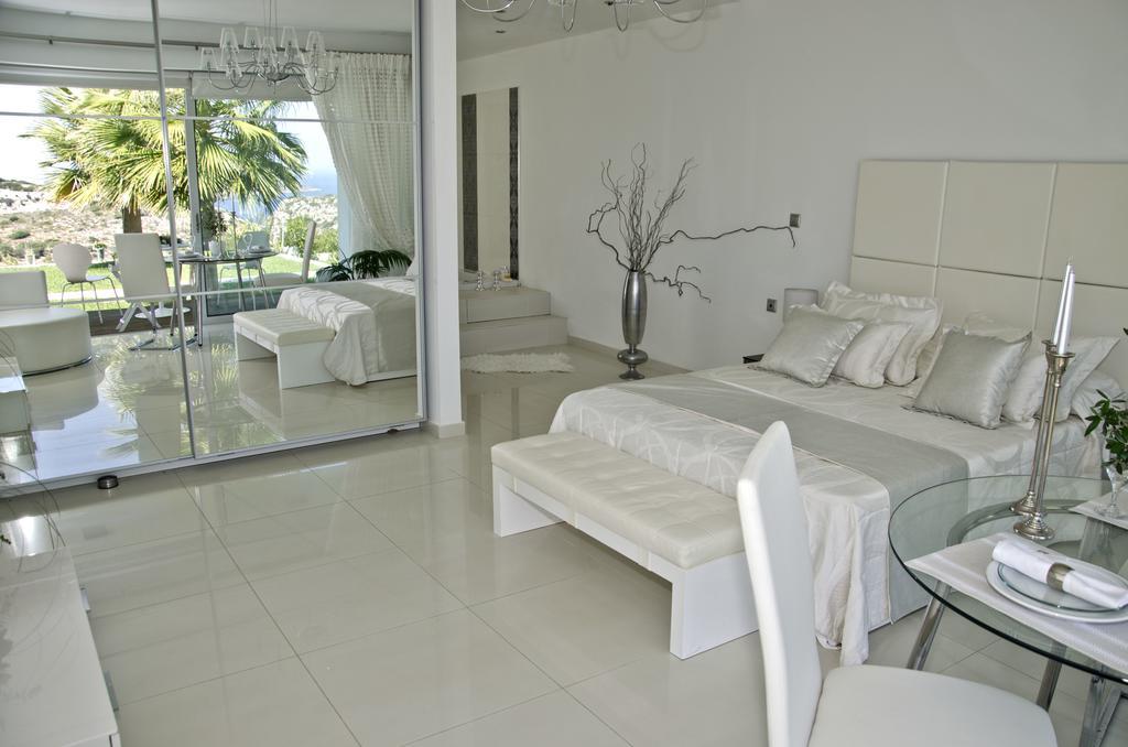 Reveli Estate Villa Калатас Екстериор снимка