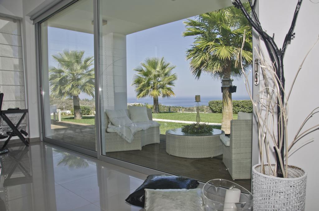 Reveli Estate Villa Калатас Екстериор снимка